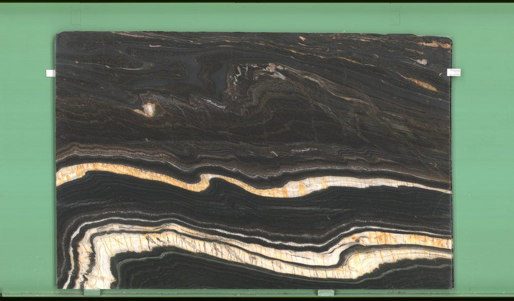 Dark Star 20mm honed quartzite