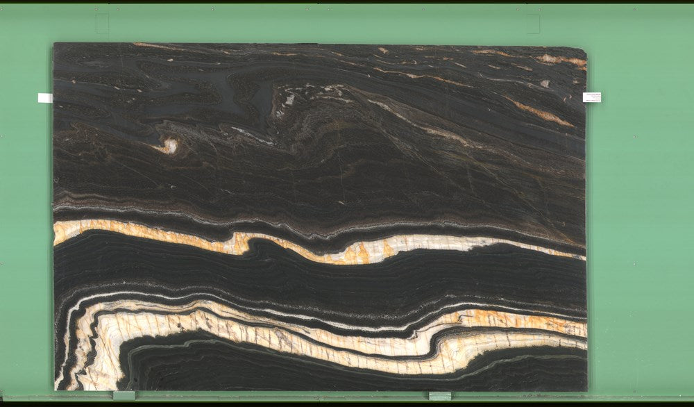 Dark Star 20mm honed quartzite
