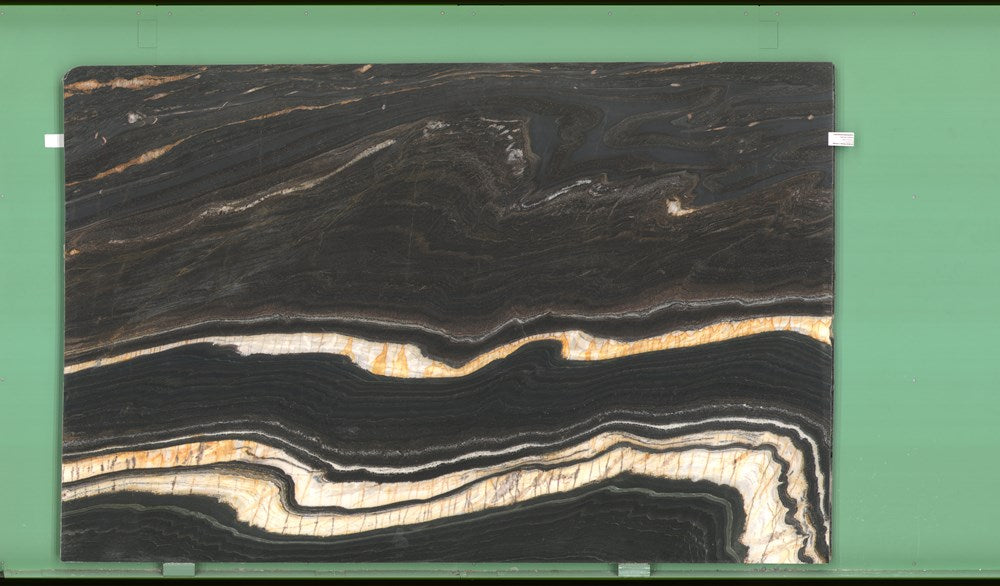 Dark Star 20mm honed quartzite