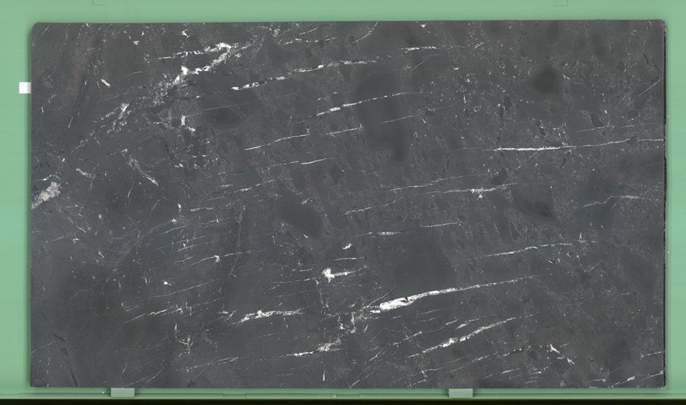 Negresco 20mm leathered quartzite