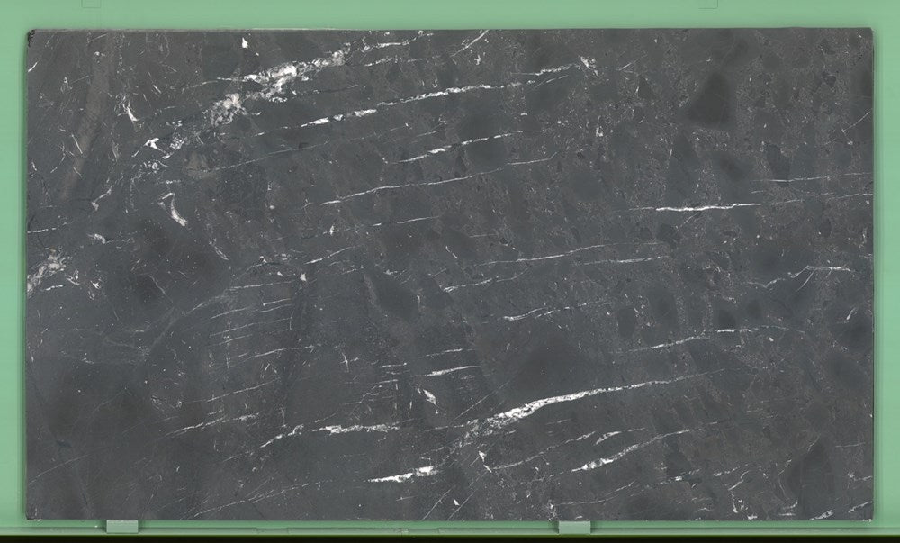 Negresco 20mm leathered quartzite