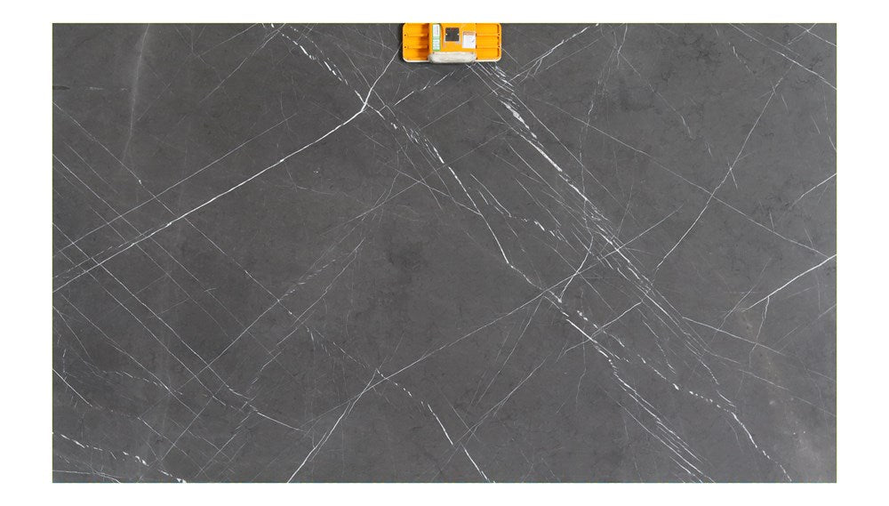 Pietra Grey 20mm honed limestone