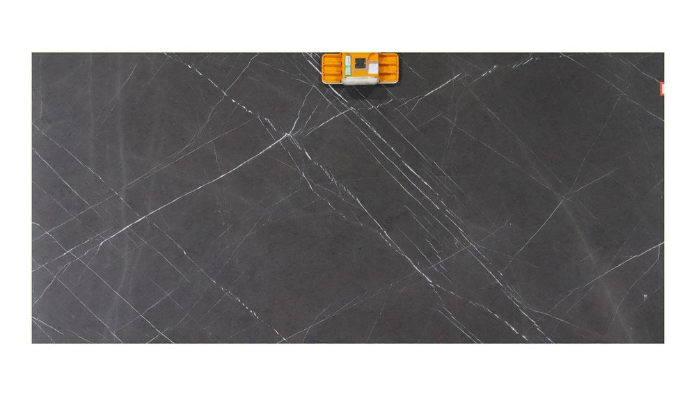 Pietra Grey 20mm honed limestone